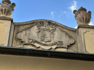 Coat of arms Guido Monzino